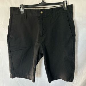 Volcom Black Chino Shorts Men’s size 31 with pockets